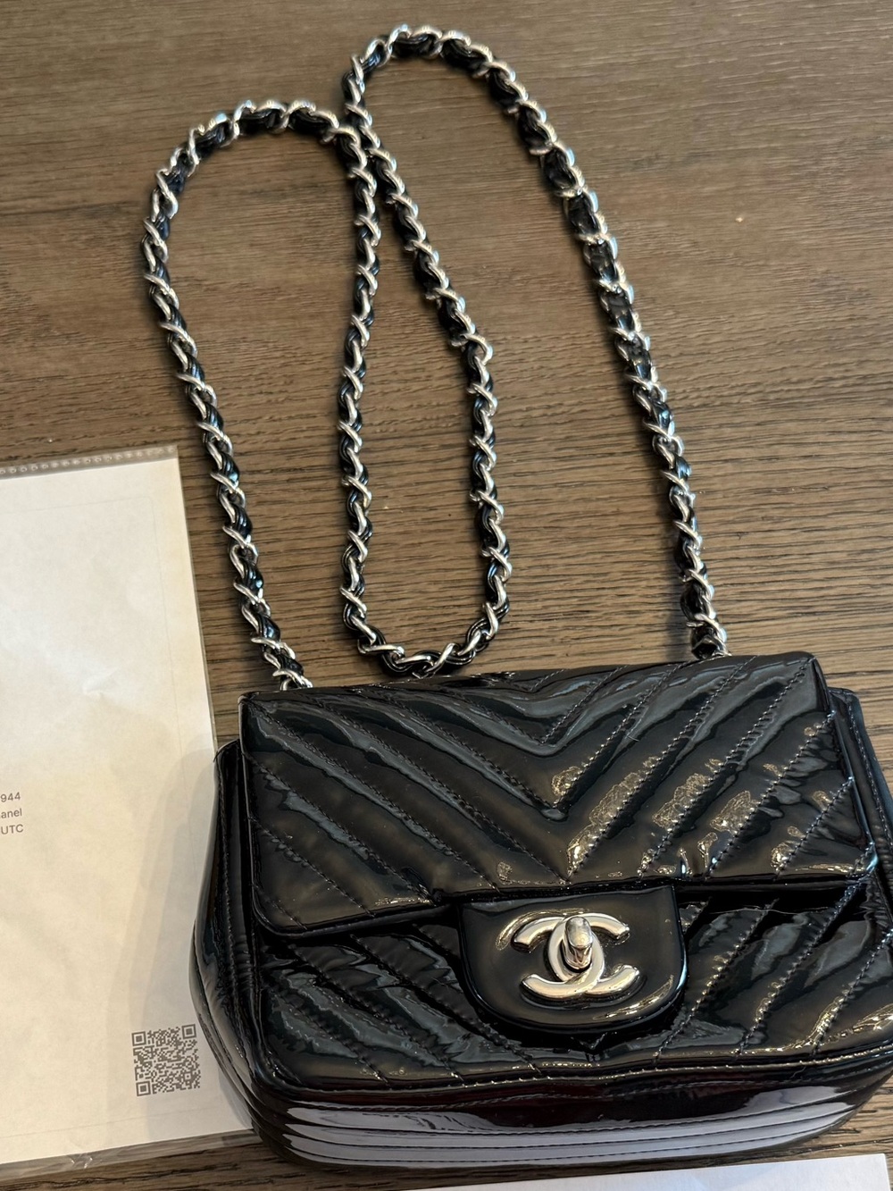 CHANEL Black Quilted Patent Leather Chevron Crossbody Bag with Silver Chain